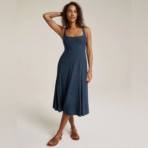 New With Tags- Beyond Yoga Featherweight at the ready dress, size Small